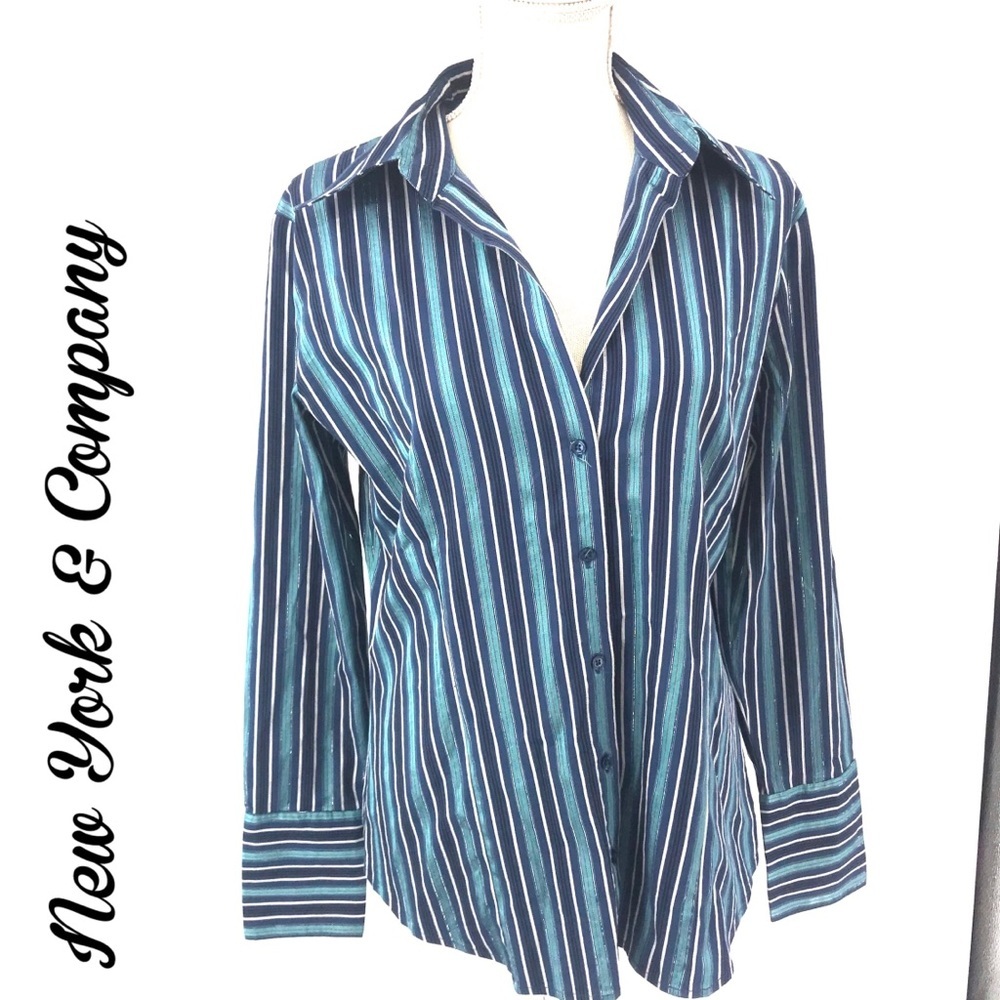 New York & Company Button down long sleeve top